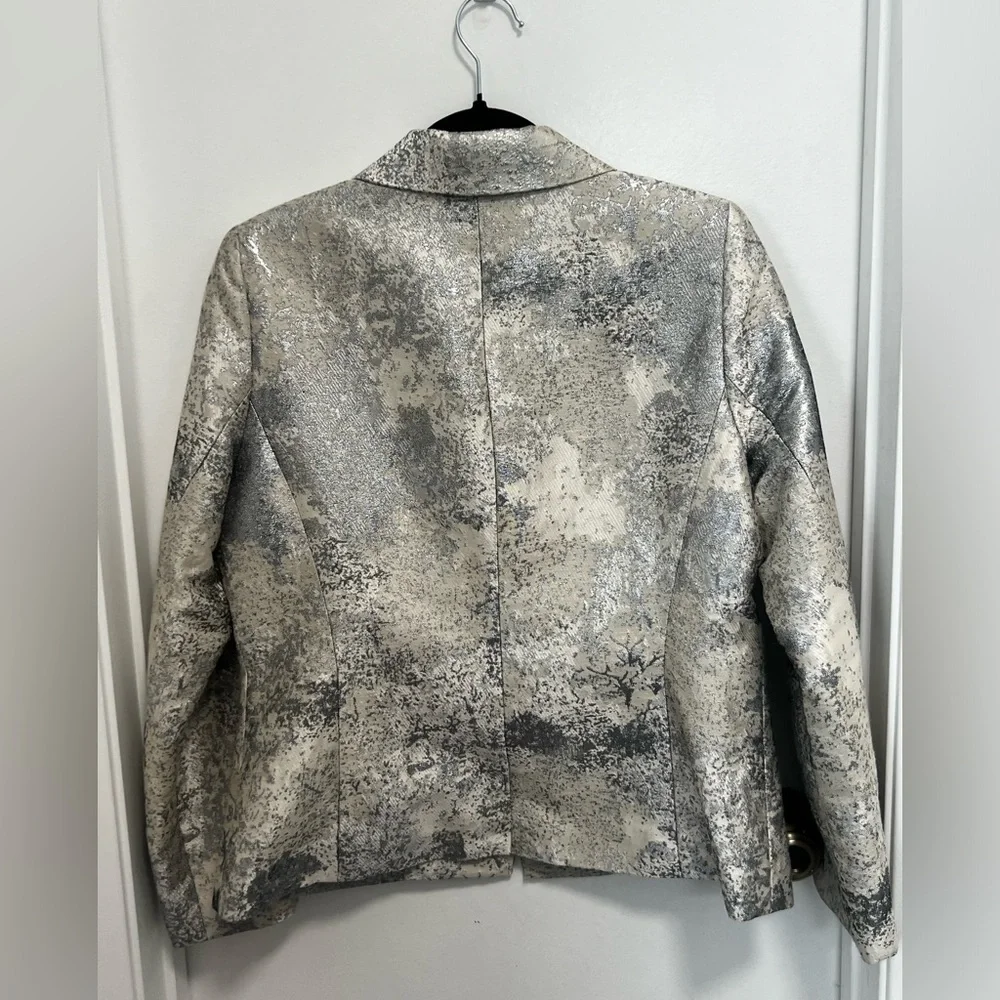 CAbi Women Cream/Silver Blazer - Picture 2 of 11